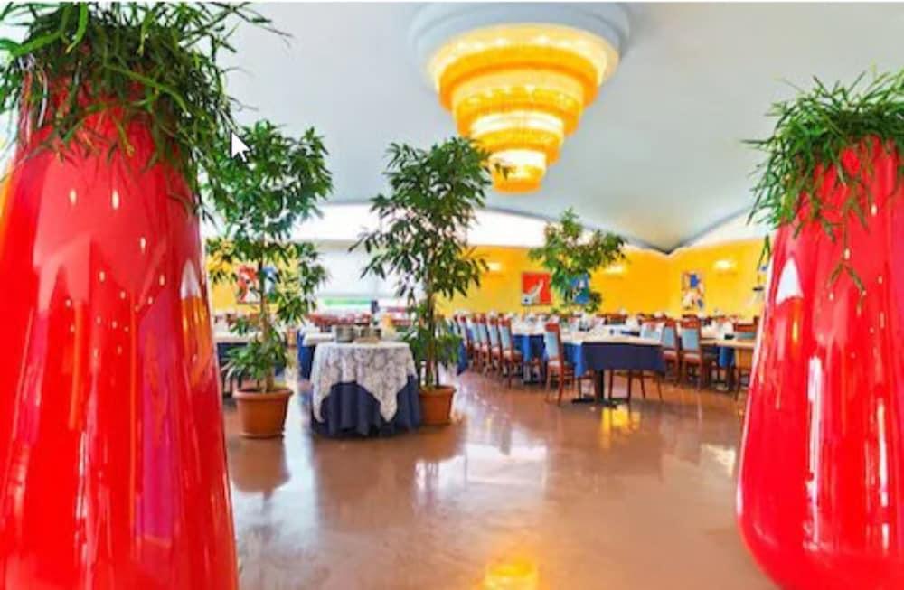 ביביונה Grand Hotel Esplanada מראה חיצוני תמונה