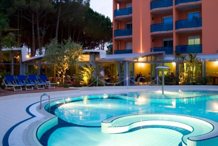 ביביונה Grand Hotel Esplanada מראה חיצוני תמונה
